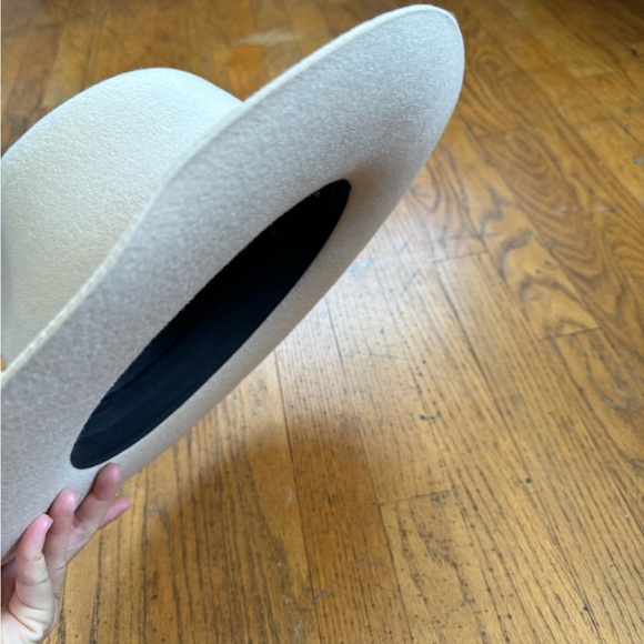 Gigi Pip Cream Wool Hat 57 - Picture 7 of 11